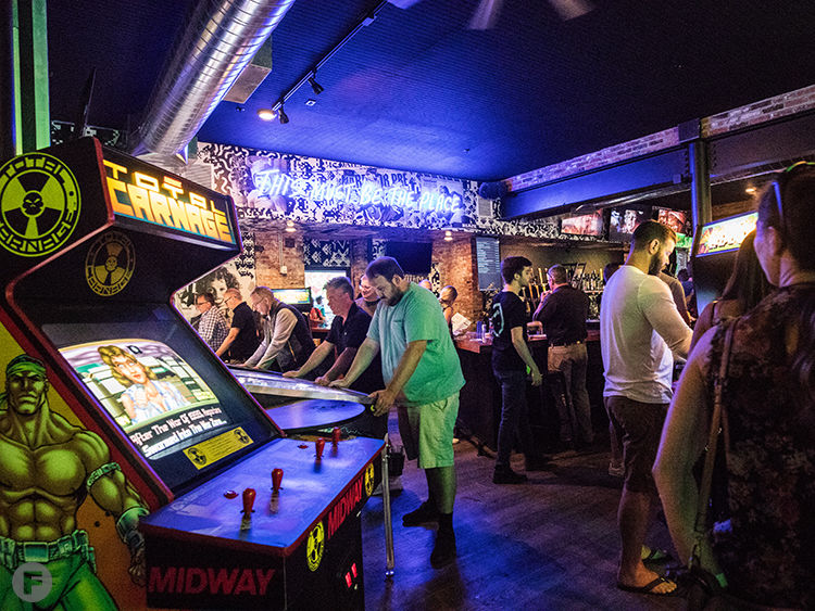 Up-Down Arcade Bar